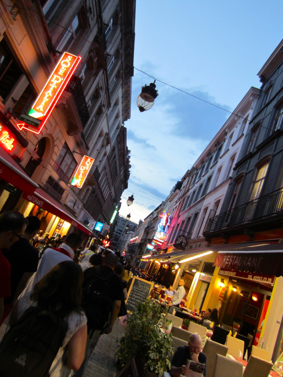 Mussels in Brussels in Brussels, Belgium 🌍 Chris Ruppel